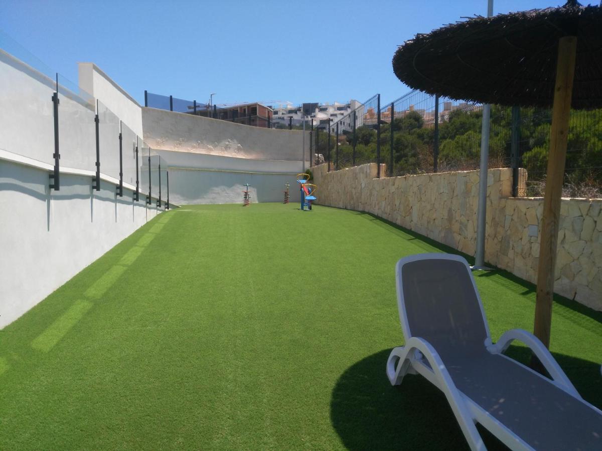Beautiful New Style Apartment In Gran Alacant In Front Of Sea With Solarium And Jacuzzi Екстер'єр фото